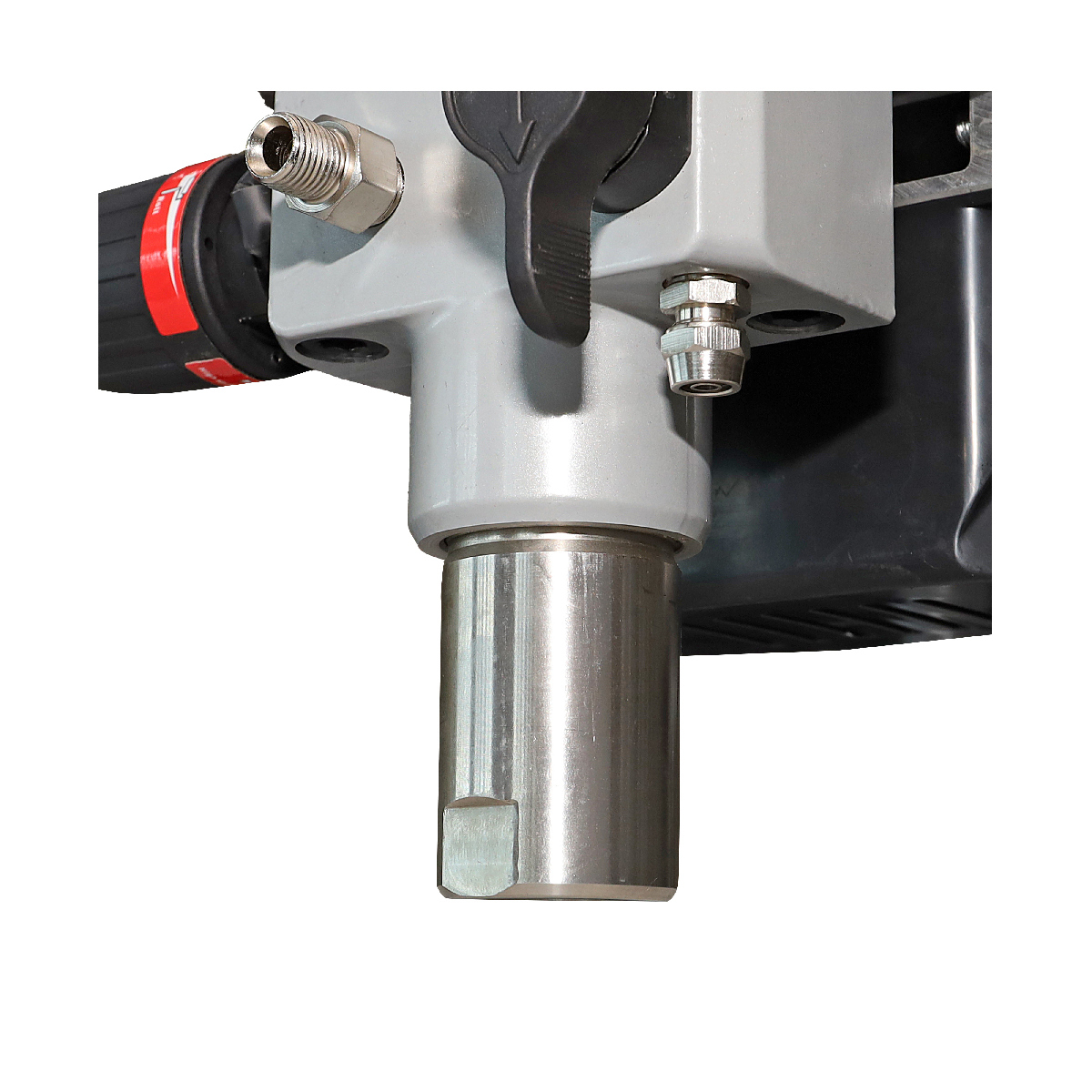 P-4600 เครื่องพ่นสีแบบ AIRLESS 1000W