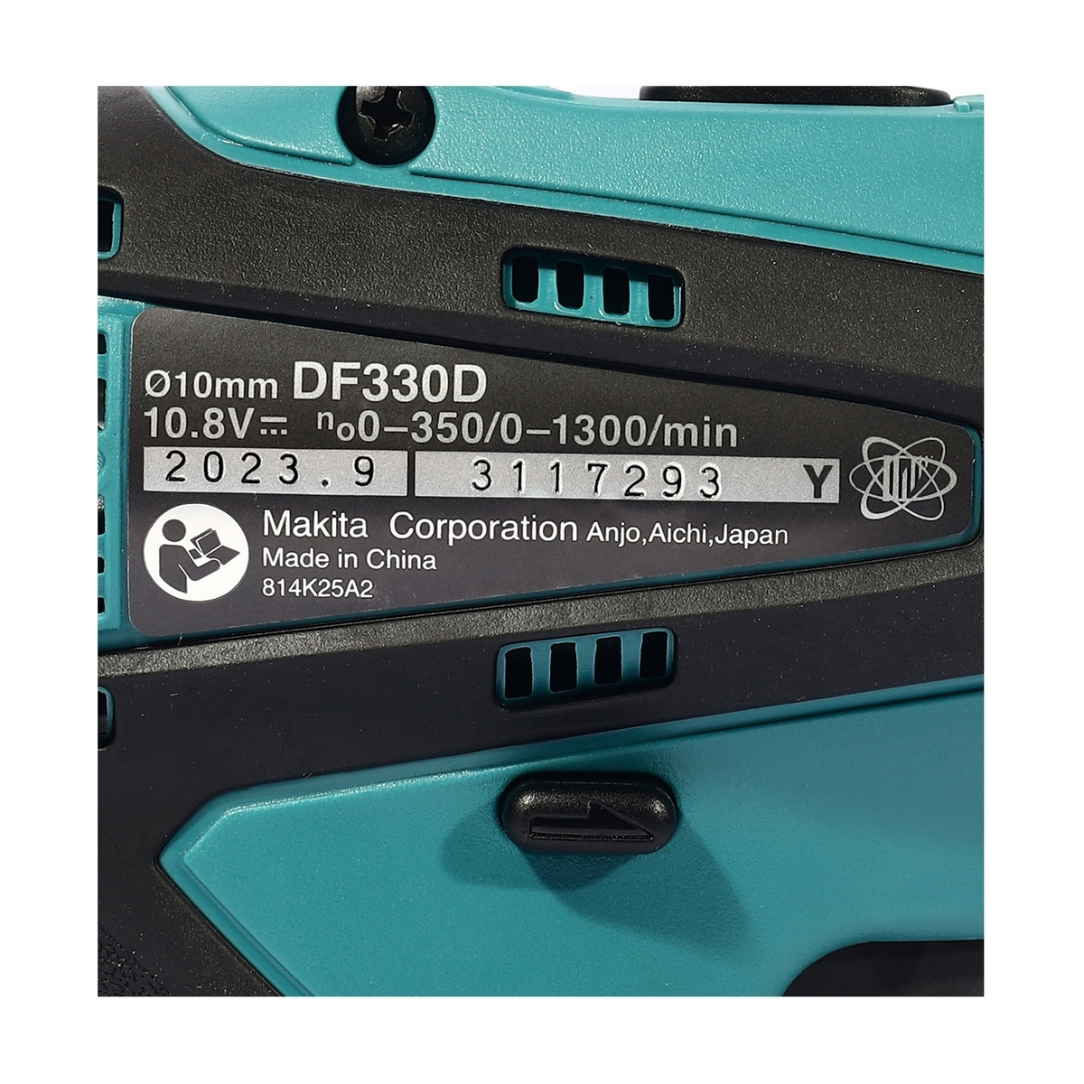 DF330DWE สว่านไขควงไร้สาย 10.8V